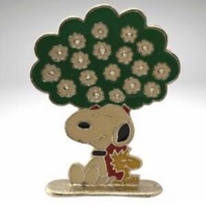 VTG 1958-1965 United Feature Syndicate INC And Woodstock Brass Peanuts Snoopy